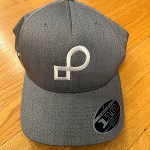 Travis mathew new Hat